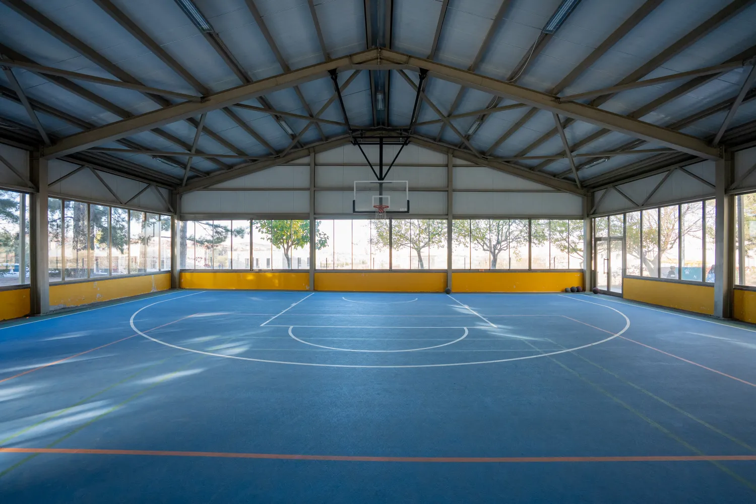 oktay-sinanoglu-basketbol-sahasi